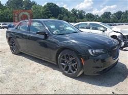 کرایسلەر 300